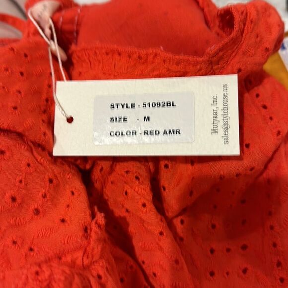 SIM & SAM NWT CROCHET HALTER/CROP CINCHED WAIST ADJUSTABLE STRAPS SIZE MEDIUM - Picture 6 of 7